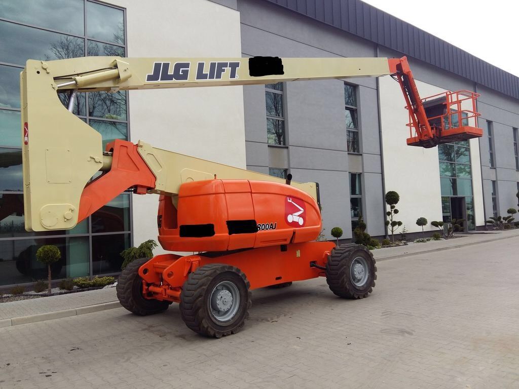 2008 JLG 800AJ Articulating Boom Lift