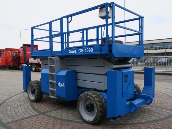 2012 Genie GS-4390 Aerial Scissor Lift