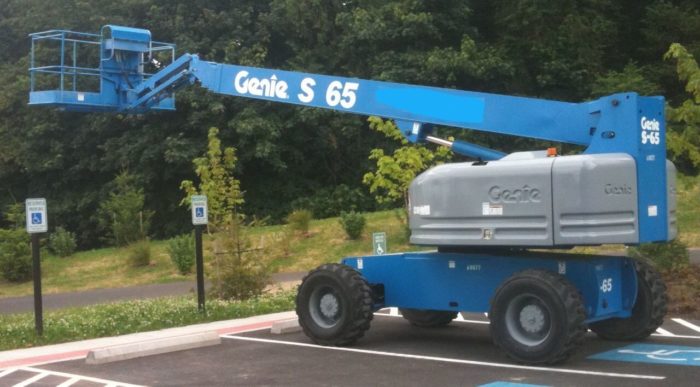 2005 Genie S65 Boom Lift 4x4