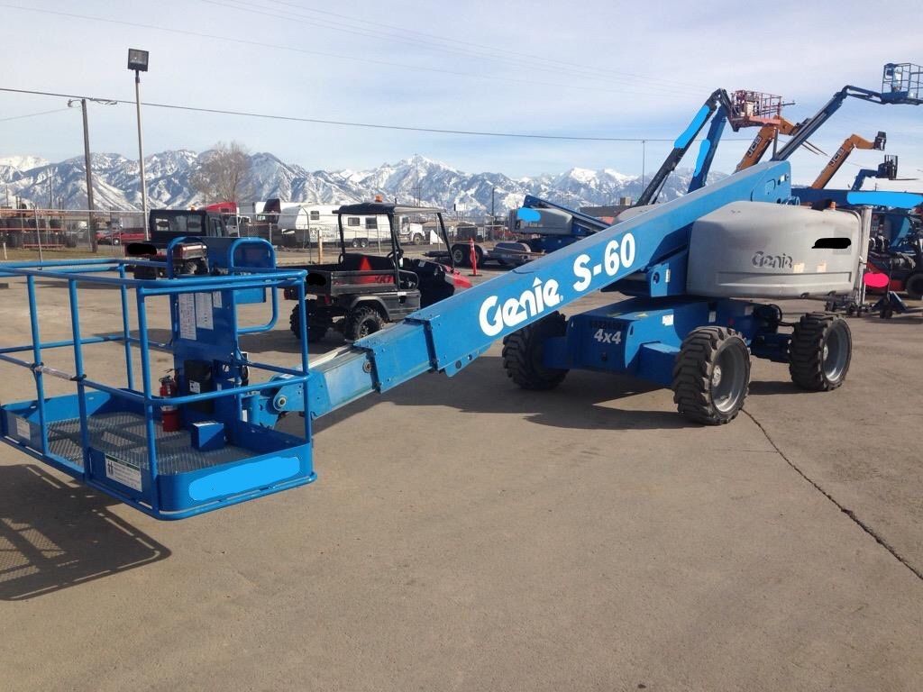 2005 GENIE S-60 Boom Lift - 4x4 Diesel Offroad Tires