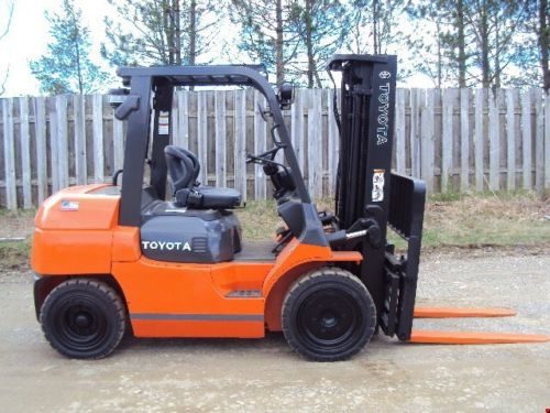 2010 Toyota 7FDU35 8000lb Capacity Forklift