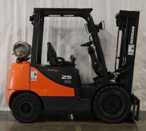 2011 Doosan G25P-5 5000Lb Capacity Forklift