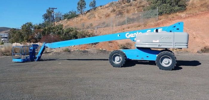 2004 Genie S-85 Boom Man Lift Gas