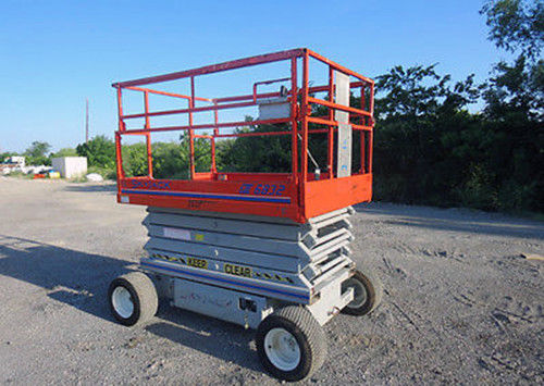 2007 SKYJACK SJIII6832 Scissor Lift