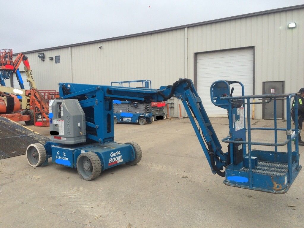 2008 Genie Z-34/22N Boom Lift Diesel