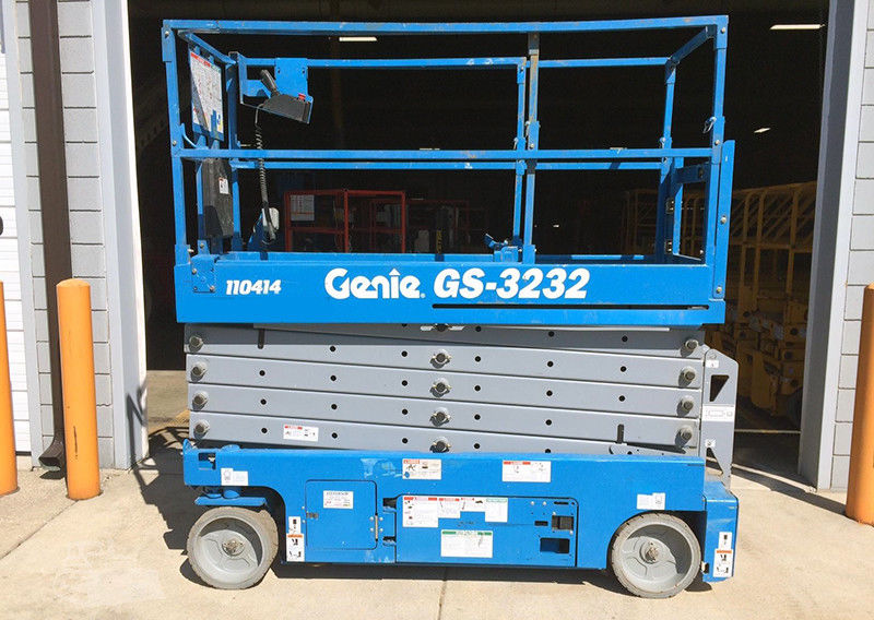 2010 GENIE GS-3232 Scissor Lift