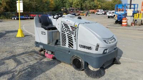 2011 ADVANCE 4800 Floor Scrubber