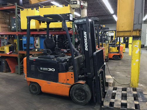 2011 DOOSAN BC25S-5 Forklift