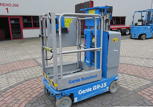 2011 GENIE GR-15 Vertical Lift 15