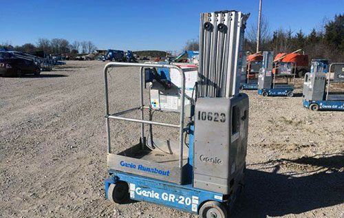 2011 GENIE GR-20-EXT Vertical Lift 20