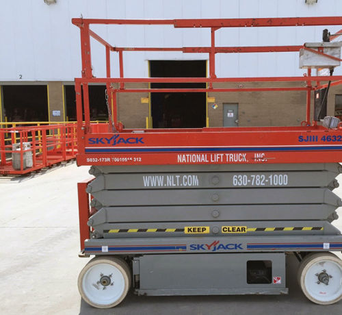 2011 SKYJACK SJIII4632 EE Scissor Lift