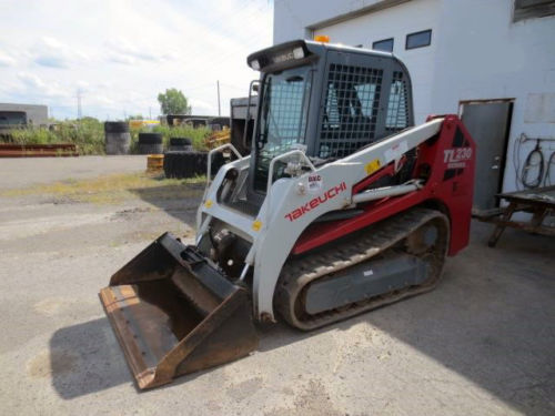 2011 TAKEUCHI TL230C Skid Steer Track Loader Diesel