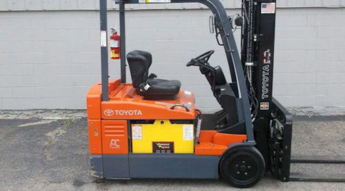 2011 TOYOTA 7FBEU20 Forklift