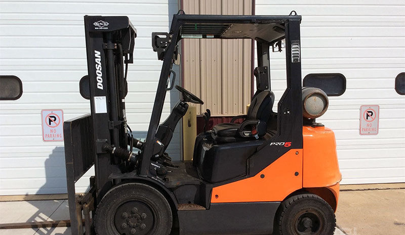 2012 DOOSAN G25P-5 Forklift