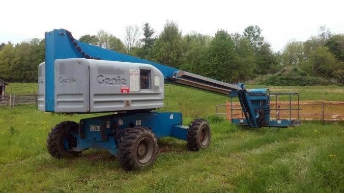 Genie S-45 boomlift